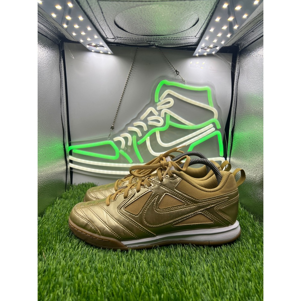 Nike Gato Metallic Gold Indoor Soccer Shoes IJ7084-700 Womens 7.5 / 6Y